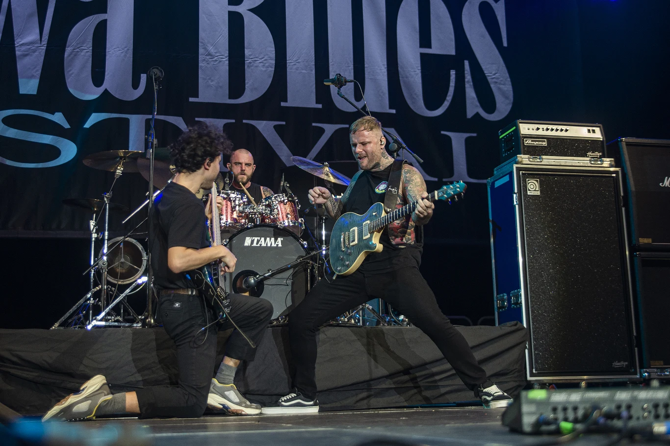 Zobacz zdjęcia Kris Barras Band na zakończenie Rawy Blues 2022!