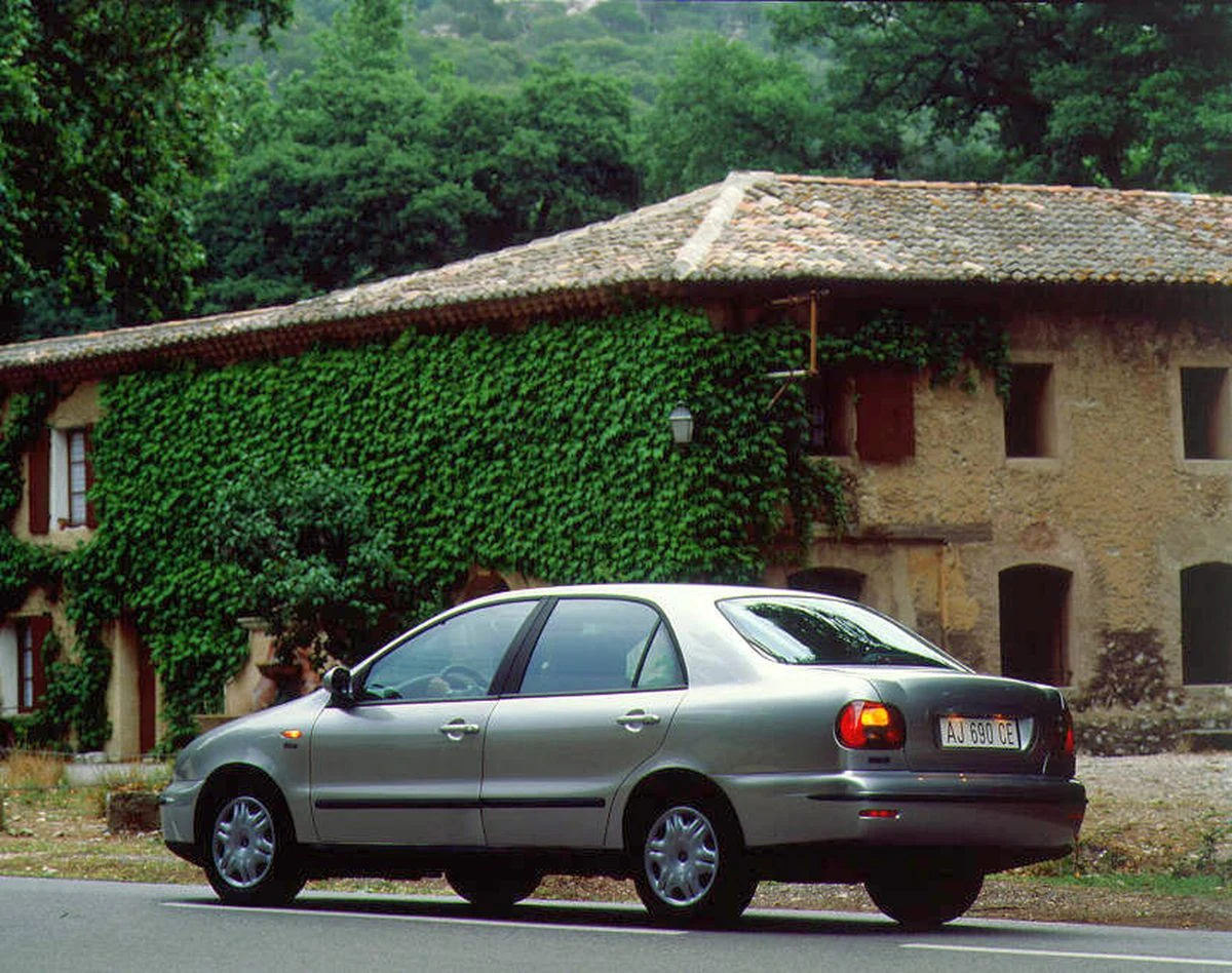 FIAT Marea - 2 846 sztuk. Montaż odbywał się w systemie SKD FIAT Marea - 2 846 sztuk. Montaż odbywał się w systemie SKD