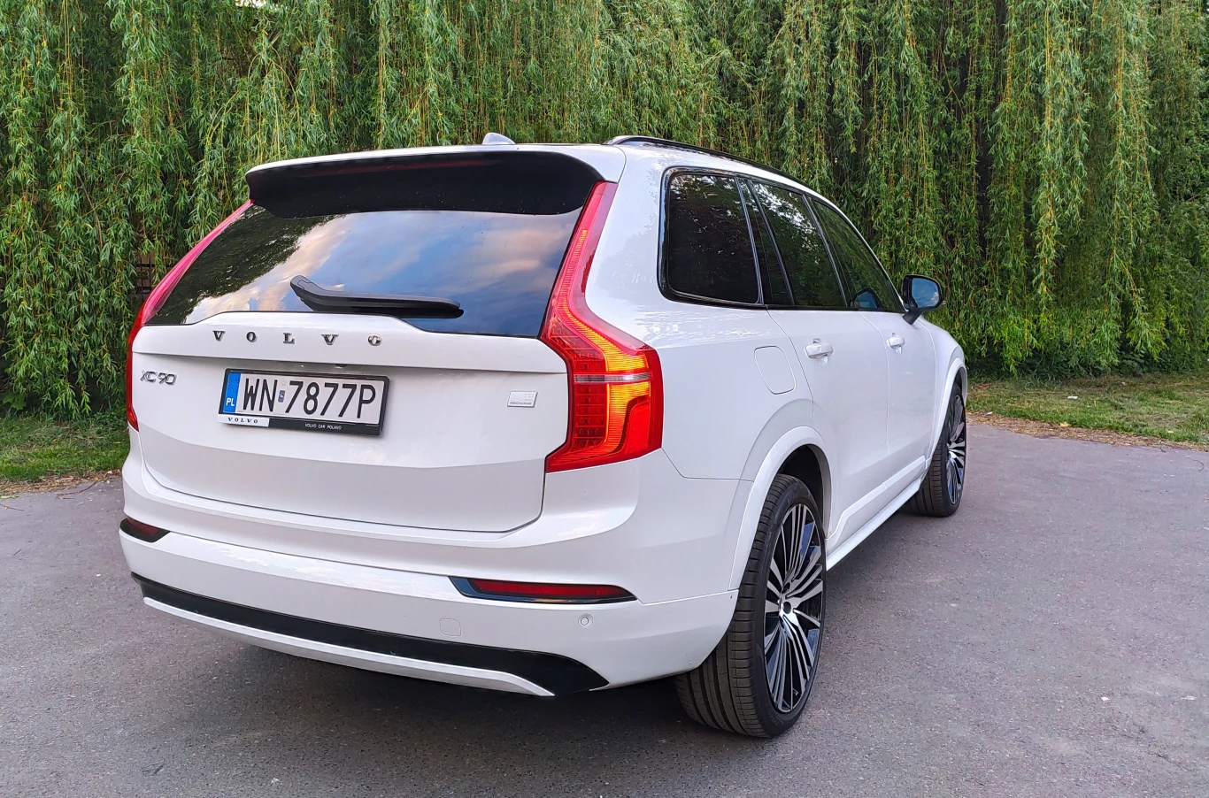 Volvo XC90 eAWD