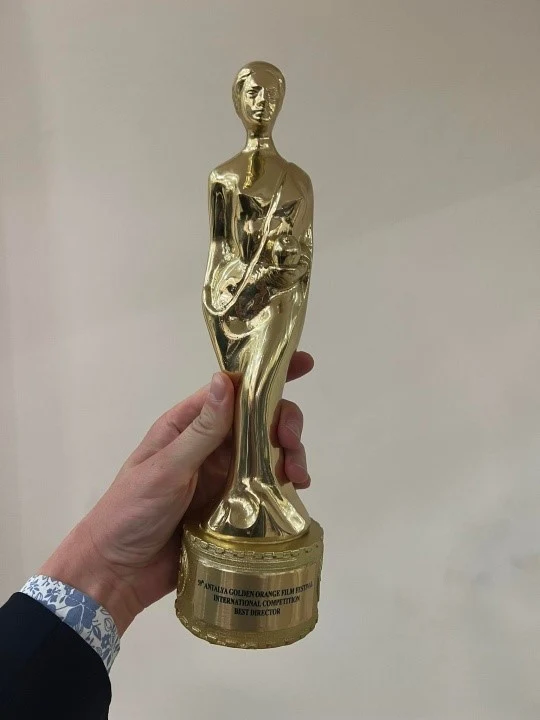 Tak prezentuje się statuetka dla najlepszego reżysera na festiwalu w Antalyi