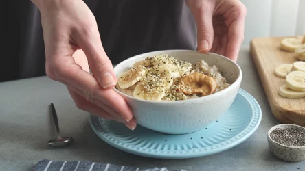 Jak przygotować nocną owsiankę kawową?