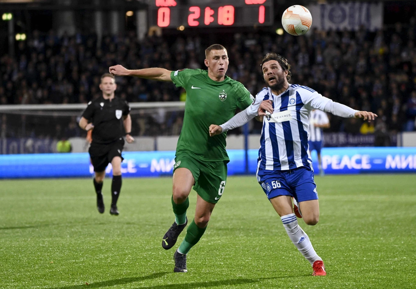 Jakub Piotrowski (w zielonym stroju) w barwach Łudogorca Razgrad, w meczu Ligi Europy z HJK Helsinki Jakub Piotrowski (w zielonym stroju) w barwach Łudogorca Razgrad, w meczu Ligi Europy z HJK Helsinki