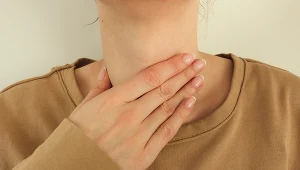 Domowe sposoby nie zawsze pomagają. Z takim bólem od razu do lekarza