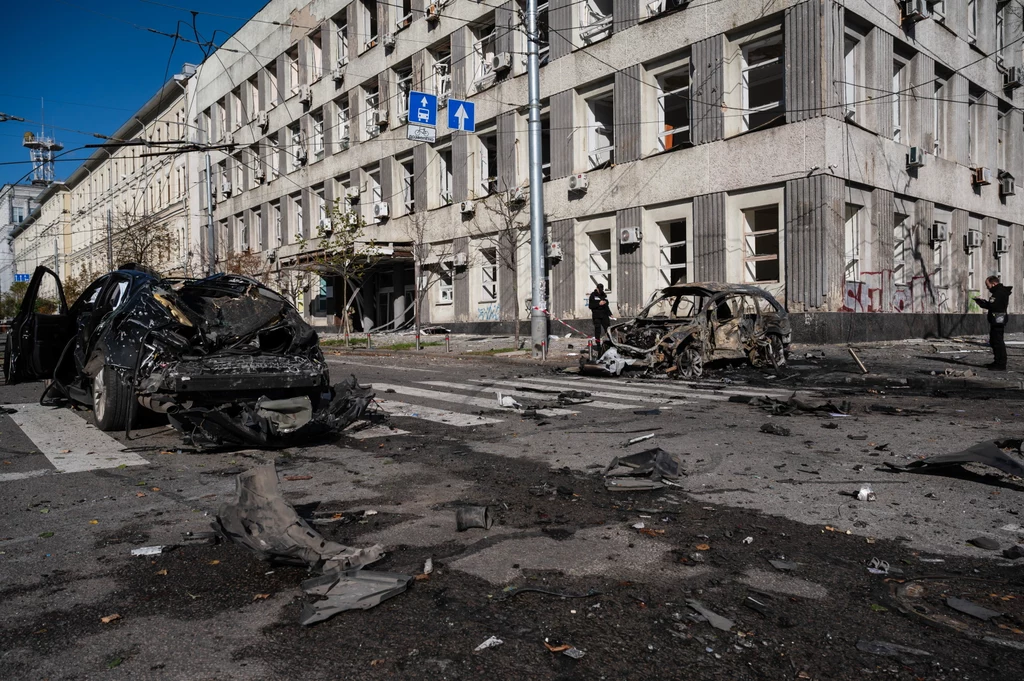 Zniszczenia po ostrzale Kijowa 10 października