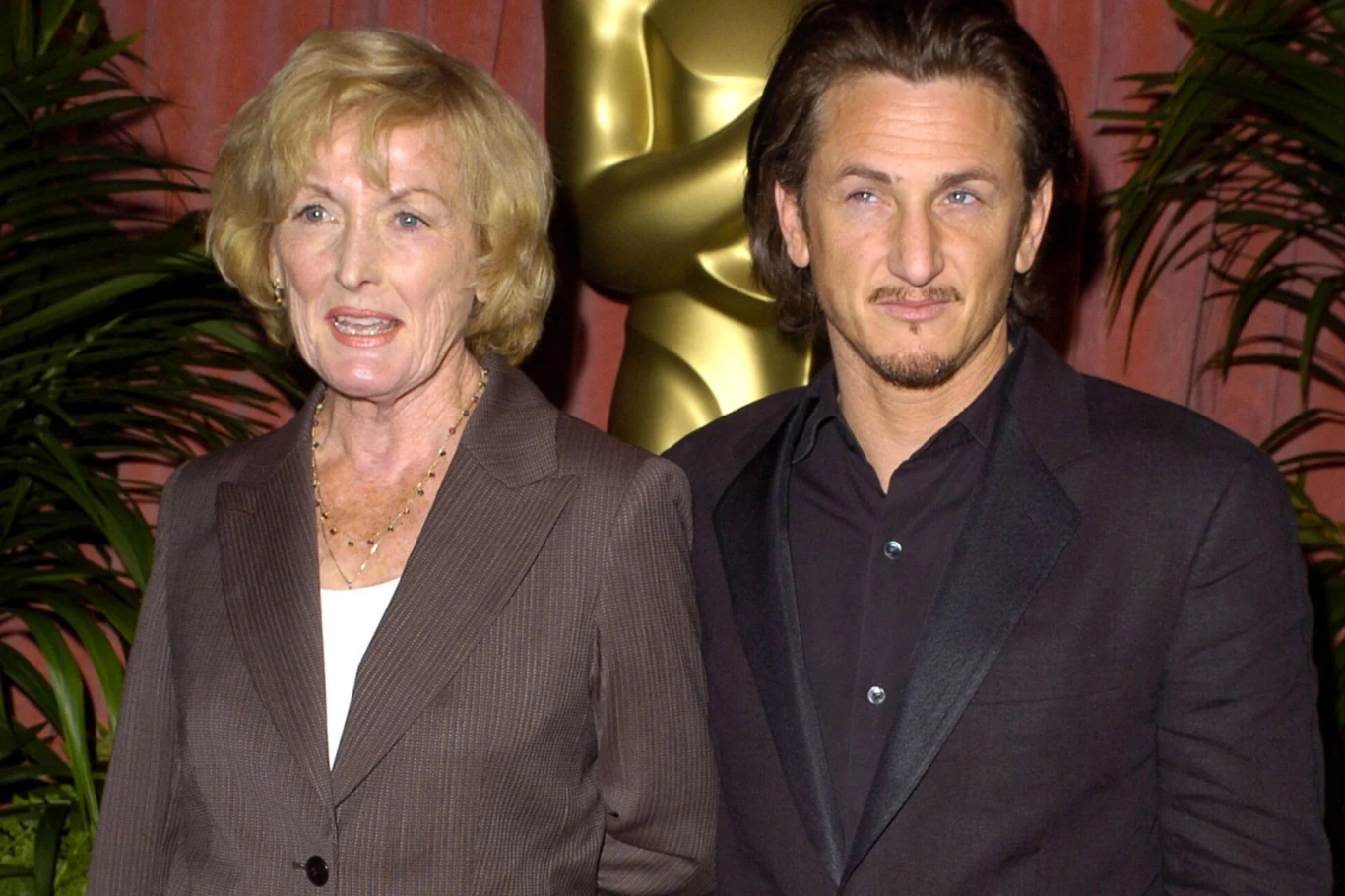 Eileen Ryan z synem Seanem Pennem Eileen Ryan z synem Seanem Pennem