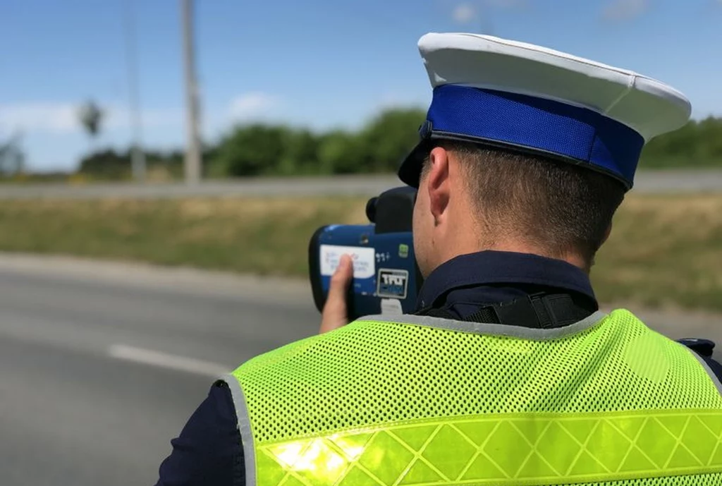 Kierowca Renault dwa razy w ciągu trzech godzin wpadł na ten sam patrol policji