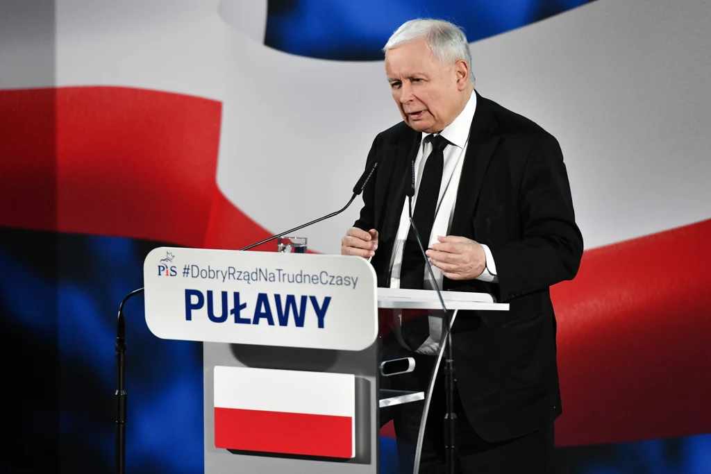 Prezes Prawa i Sprawiedliwości Jarosław Kaczyński podczas spotkania z mieszkańcami Puław, 12 bm. 