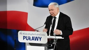 Prezes Prawa i Sprawiedliwości Jarosław Kaczyński podczas spotkania z mieszkańcami Puław, 12 bm. 