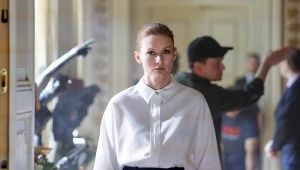 Katarzyna Dąbrowska na planie serialu "Wotum nieufności" 