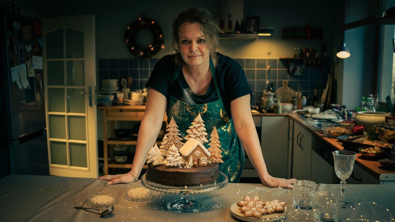  Cytując jedną z bohaterek filmu: "W święta nikt nie ogląda romansów, ludzie są żądni krwi...".