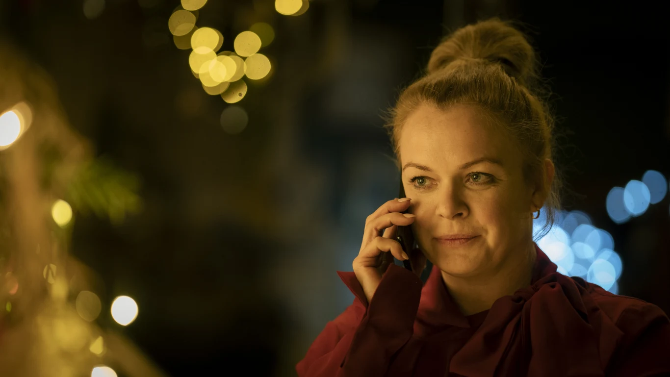 Ewa (w tej roli Daria Widawska), jak co roku do świąt Bożego Narodzenia przygotowuje się z kilkumiesięcznym wyprzedzeniem, ale tym razem nic nie pójdzie po jej myśli. 