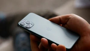 Apple ma problemy. Będzie mniej iPhone'ów. Zdj. ilustracyjne