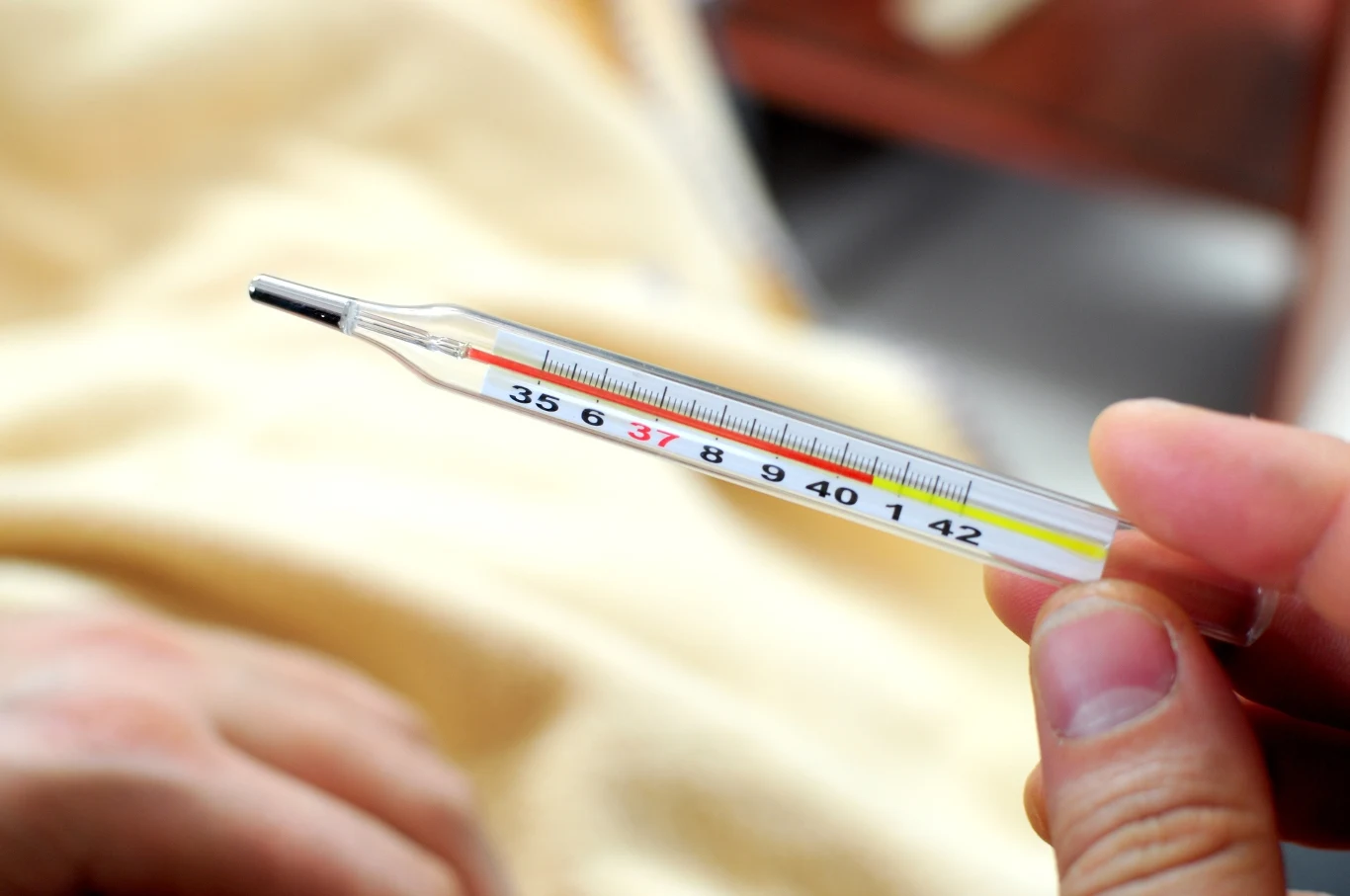 Termometr rtęciowy nie powinien być wyrzucany do pojemnika na odpady zmieszane