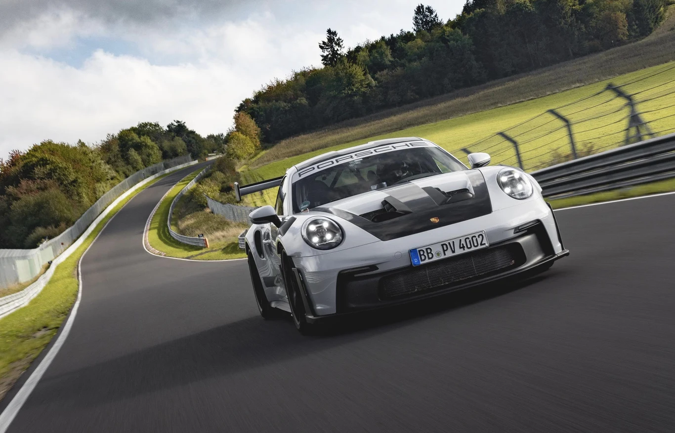 Porsche 911 GT3 RS pokonało Północną Pętlę w czasie 6:49:328 Porsche 911 GT3 RS pokonało Północną Pętlę w czasie 6:49:328