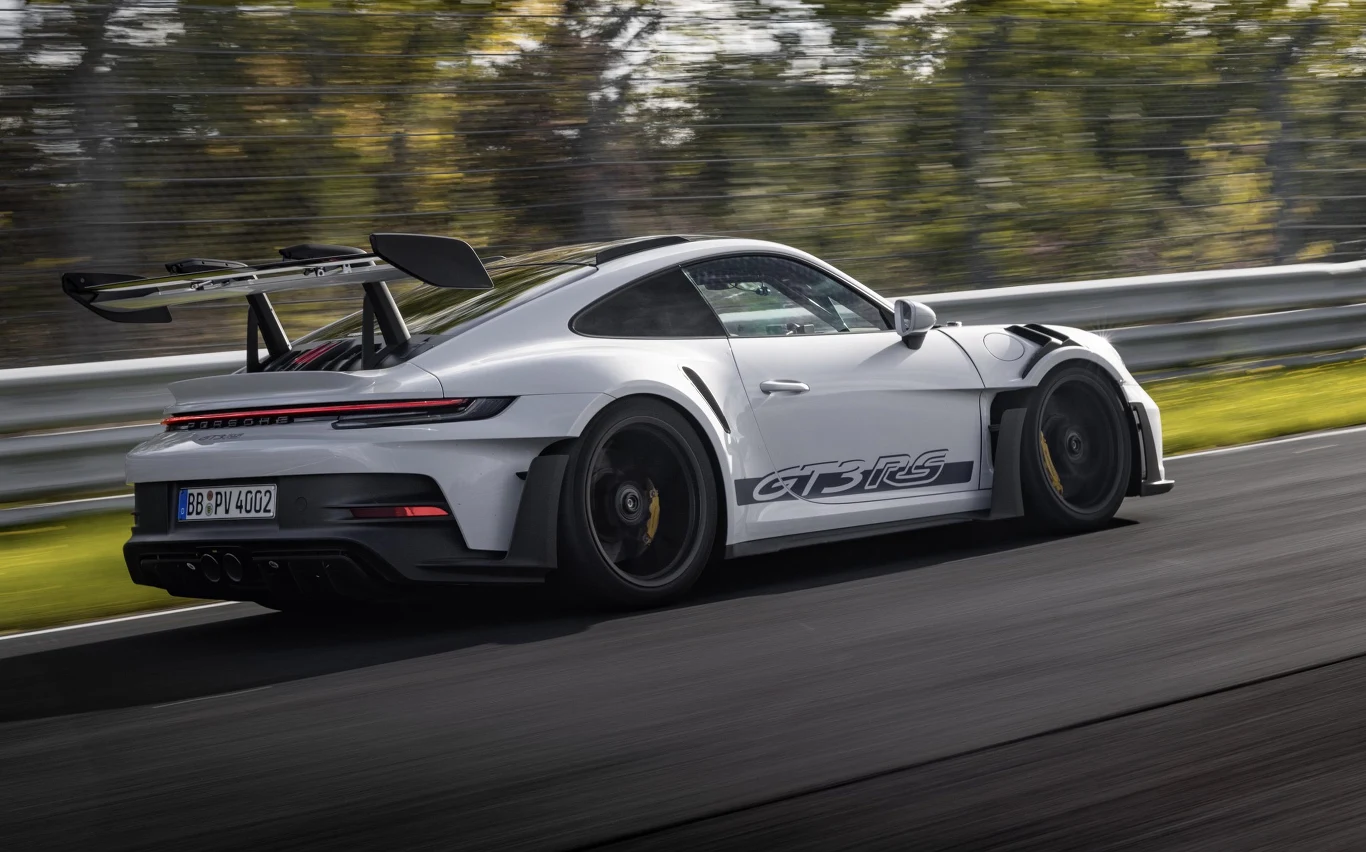 Porsche 911 GT3 RS na Północnej Pętli Porsche 911 GT3 RS na Północnej Pętli