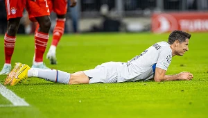 Tak źle z Barceloną nie było od ponad 20 lat. "Lewy" i spółka liczą na cud!