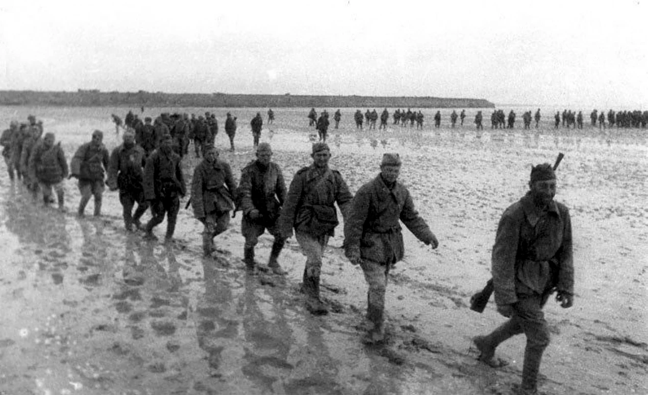 Rosyjscy żołnierze podczas operacji krymskiej. W maju 1944 roku Krym zdobywa Armia Czerwona.