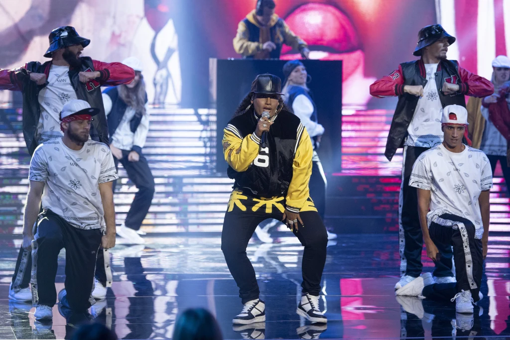 Kasia Wilk jako Missy Elliott w programie "Twoja Twarz Brzmi Znajomo" Kasia Wilk jako Missy Elliott w programie "Twoja Twarz Brzmi Znajomo"