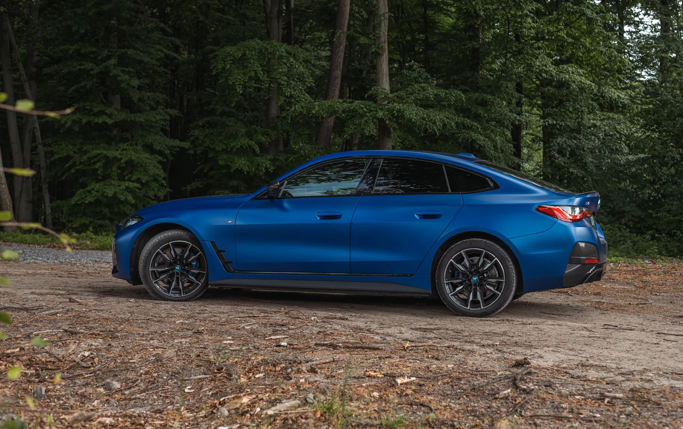 BMW i4 M50