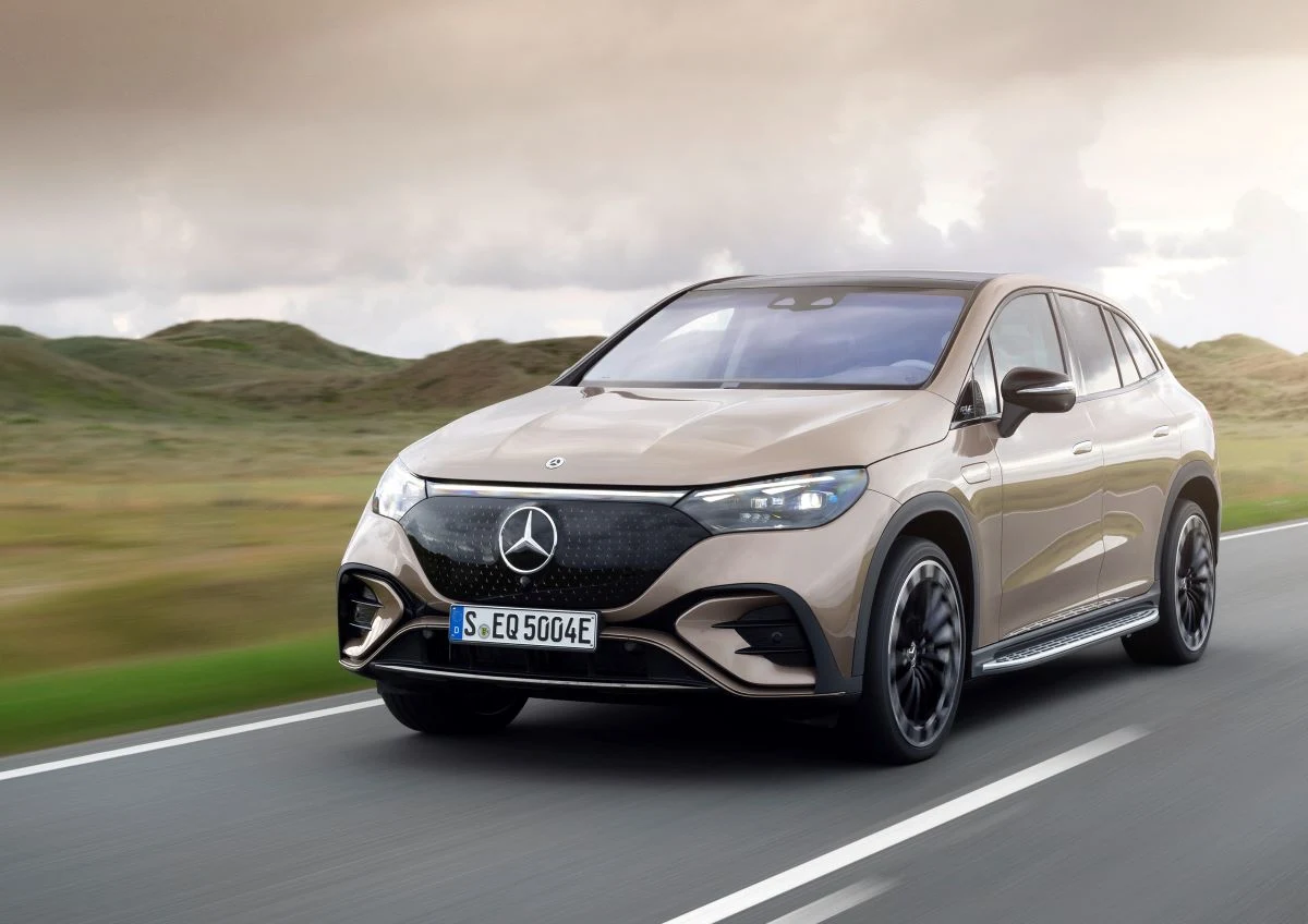 Mercedes EQE SUV