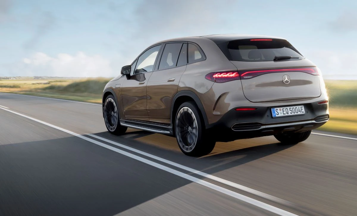 Mercedes EQE SUV