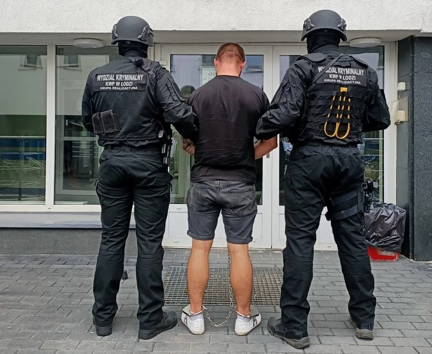 Jeden z zatrzymanych członków gangu.