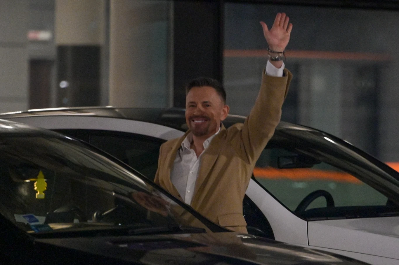 Krzysztof Ibisz był w szampańskim humorze Krzysztof Ibisz był w szampańskim humorze