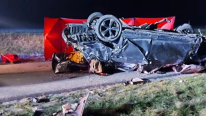 W wyniku dachowania samochodu zginął 39-letni kierowca