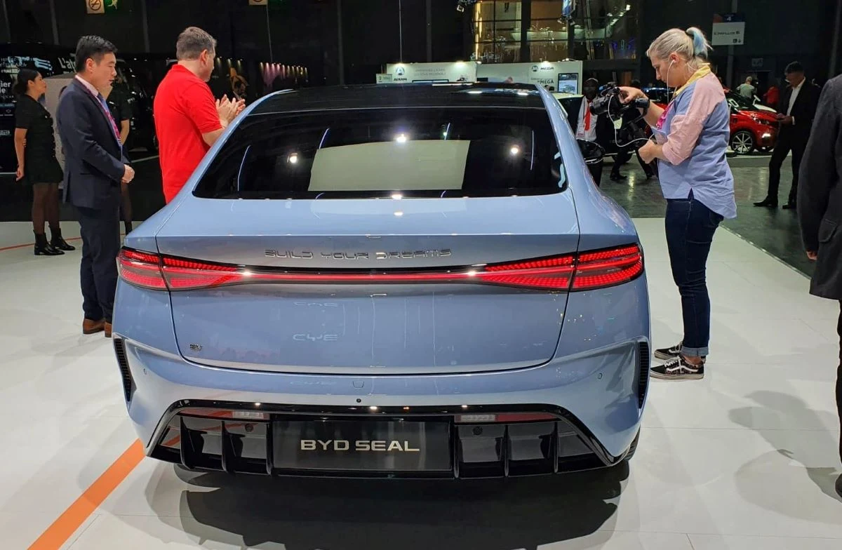 W zależności od wybranej wersji zasięg BYD Seal waha się od 550 do 770 km. 