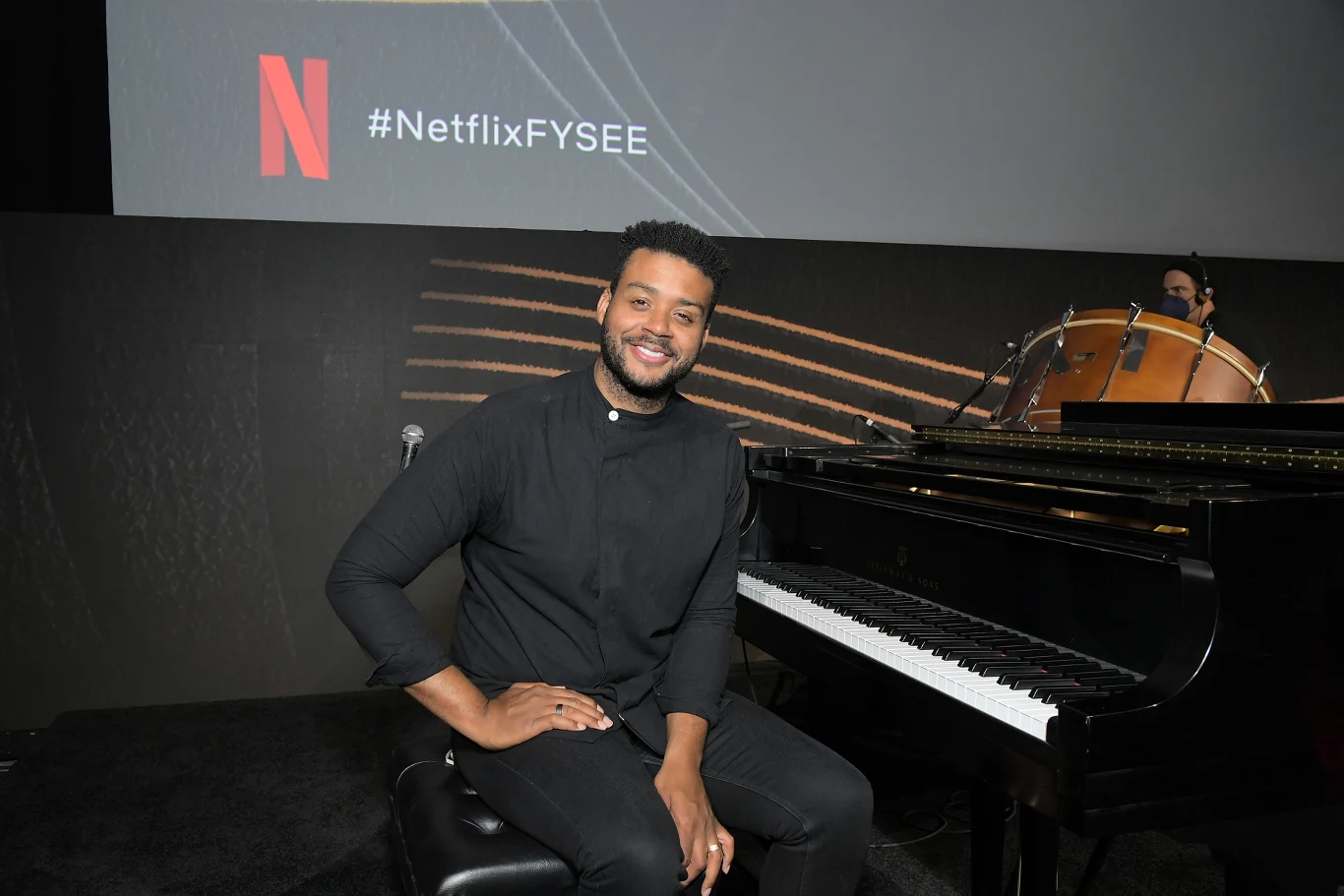 Kris Bowers, kompozytor muzyki m.in. do serialu „Bridgertonowie" Kris Bowers, kompozytor muzyki m.in. do serialu „Bridgertonowie"