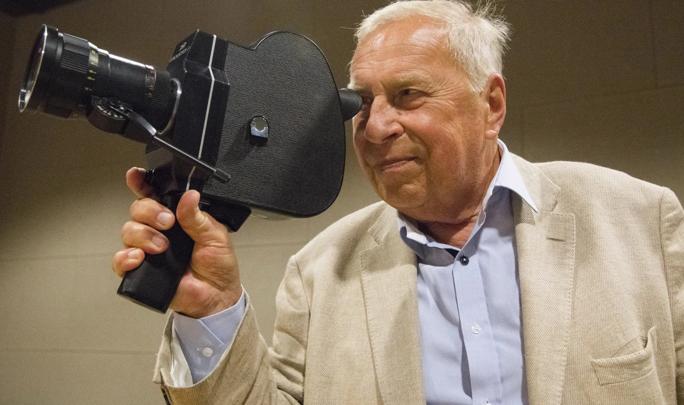 Jerzy Stuhr o swoim stosunku do alkoholu Jerzy Stuhr o swoim stosunku do alkoholu