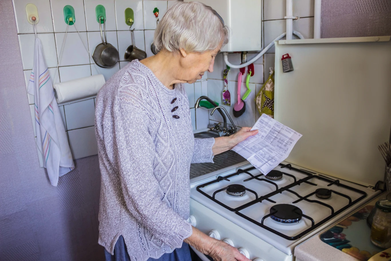 Zamrożenie cen prądu ma być sposobem rządu na walkę z kryzysem energetycznym. Część osób może starać się o wyższe limity niż 2000 kWh Zamrożenie cen prądu ma być sposobem rządu na walkę z kryzysem energetycznym. Część osób może starać się o wyższe limity niż 2000 kWh