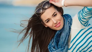 Te swetry to hit jesiennej garderoby. Zobacz, co się nosi w tym sezonie