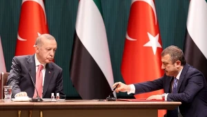 Recep Tayyip Erdogan (L), prezydent Turcji i Sahap Kavcioglu, prezes banku centralnego Turcji