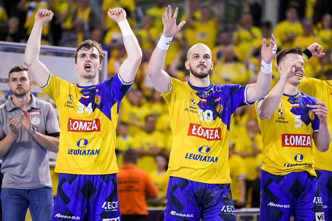 Paweł Paczkowski (z lewej) nie zagra już w Arabii Saudyjskiej. Jak długa czeka go przerwa, okaże się w przyszłym tygodniu Paweł Paczkowski (z lewej) nie zagra już w Arabii Saudyjskiej. Jak długa czeka go przerwa, okaże się w przyszłym tygodniu