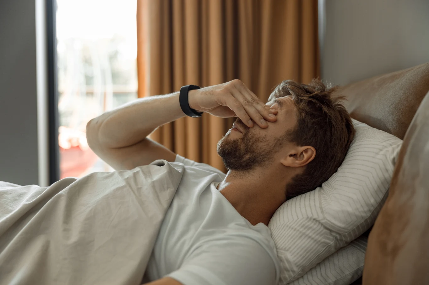 Wiele osób skarży się, że zmiana czasu powoduje u nich rozdrażnienie, zmęczenie i problemy z koncentracją