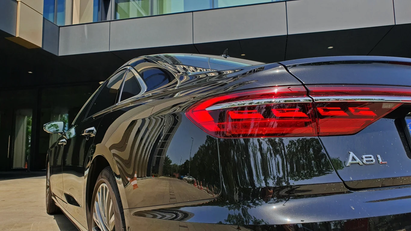 Audi A8 L 60 TFSI quattro