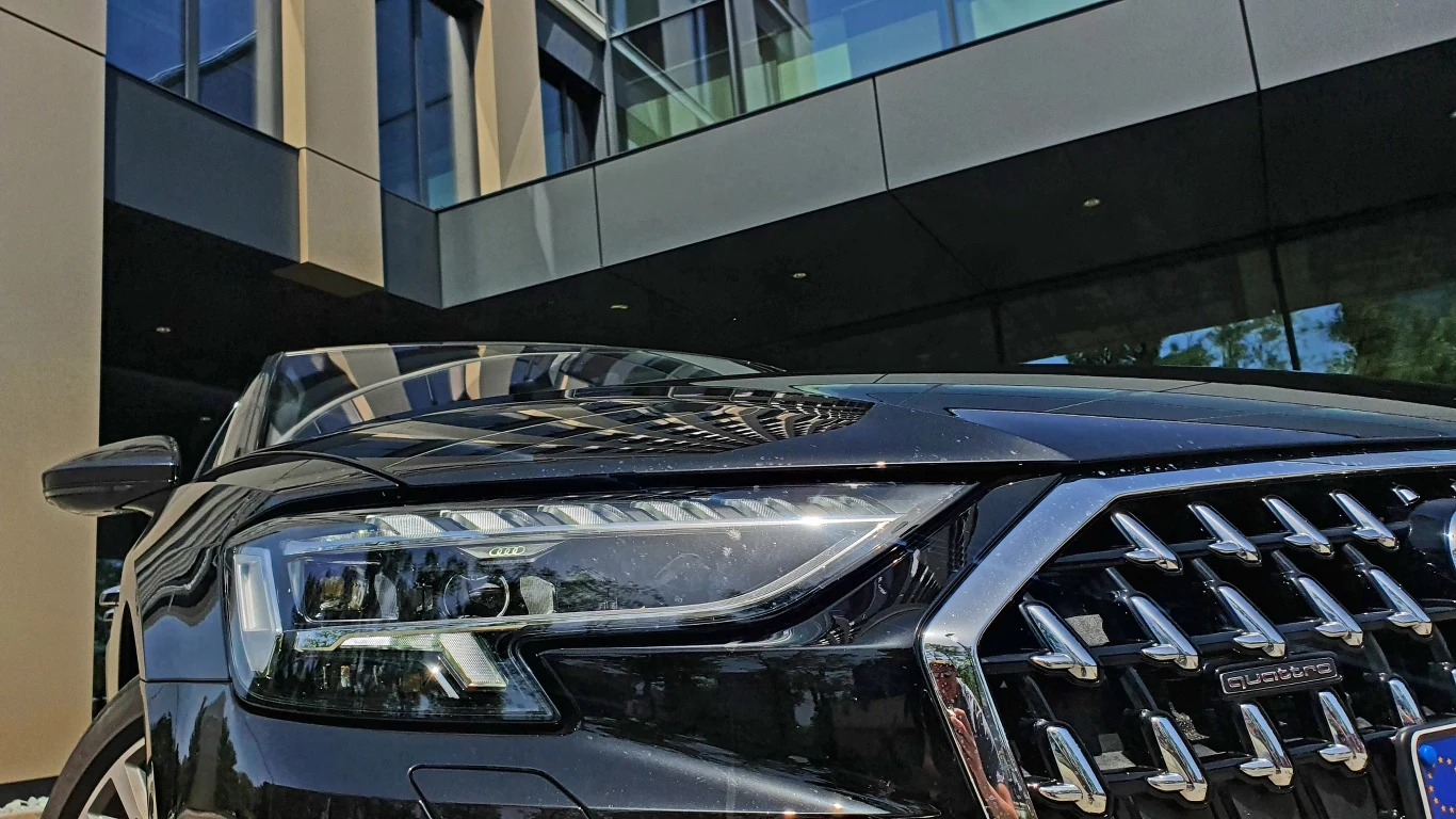 Audi A8 L 60 TFSI quattro