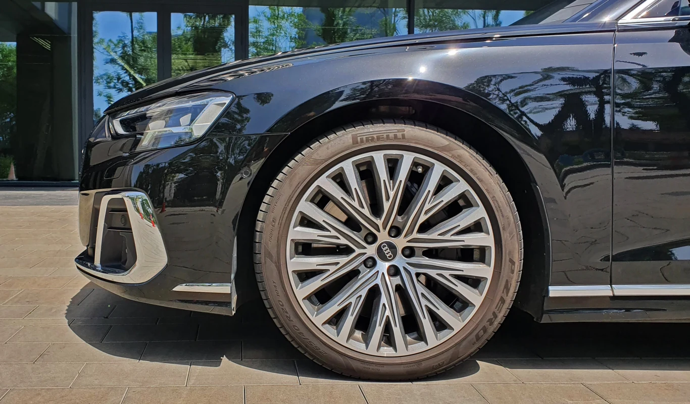 Audi A8 L 60 TFSI quattro