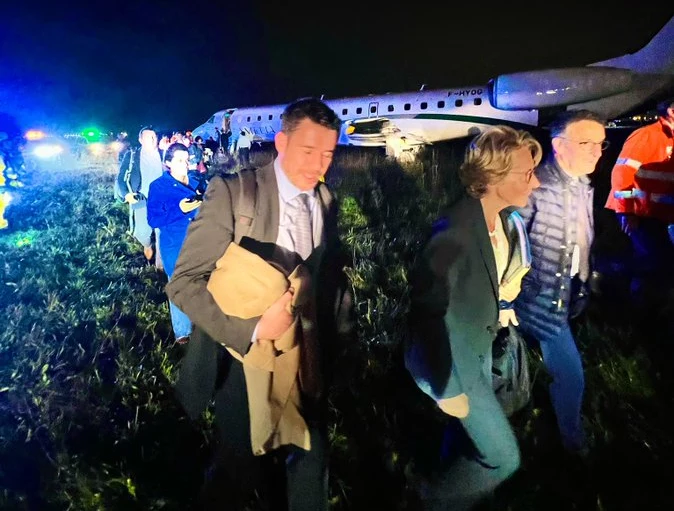 Minister została ewakuowana z maszyny, która wypadła z pasa Minister została ewakuowana z maszyny, która wypadła z pasa