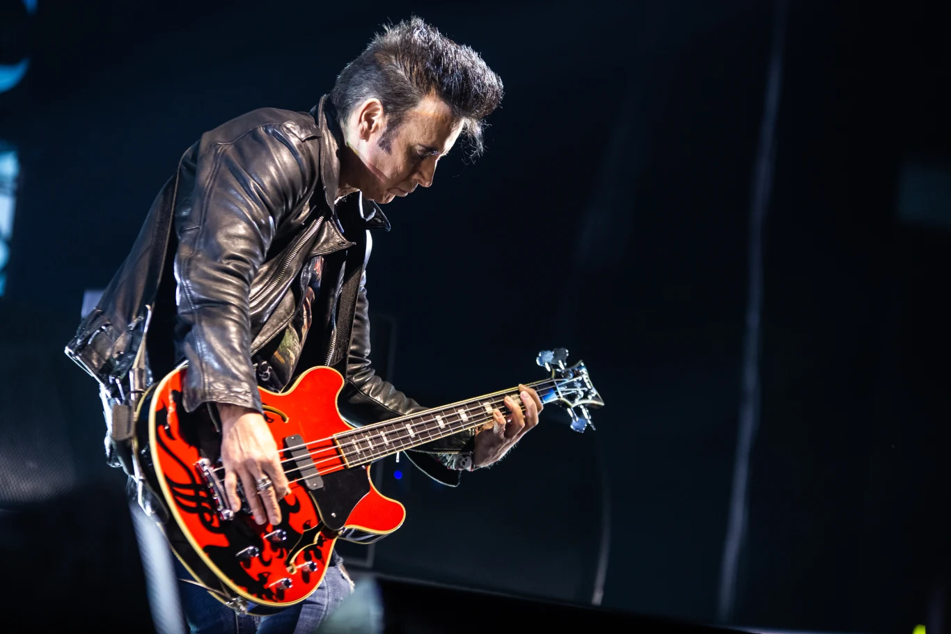 Simon Gallup (The Cure)