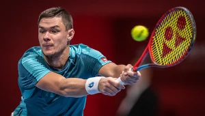 Polski tenisista idzie jak burza! Awansował do finału po zaciętym boju