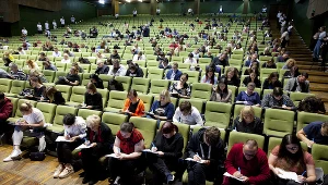 Mistrz Polskiej Ortografii 2022. Blisko 300 osób zmagało się z arcytrudnym dyktandem