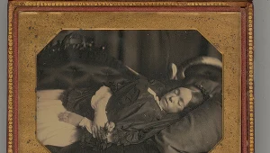 Medykalizacja umierania oddaliła nas od tematu śmierci