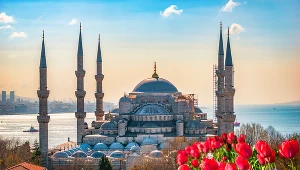 W 2025 r. turystyka w Turcji pobiła wszelkie rekordy. Stało się to m.in. dzięki turystom z Polski