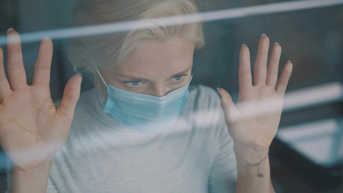 Topniejący lód może uwolnić groźne patogeny, które przetrwały w nim tysiące lat