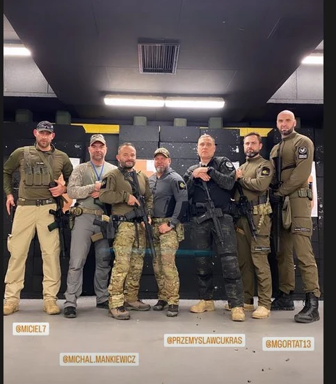 Marcin Gortat wziął udział w szkoleniu wojskowym Marcin Gortat wziął udział w szkoleniu wojskowym