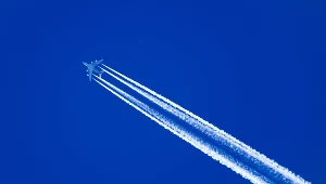 Według LanzaJet branża lotnicza odpowiada za 2-3% światowej emisji gazów cieplarnianych
