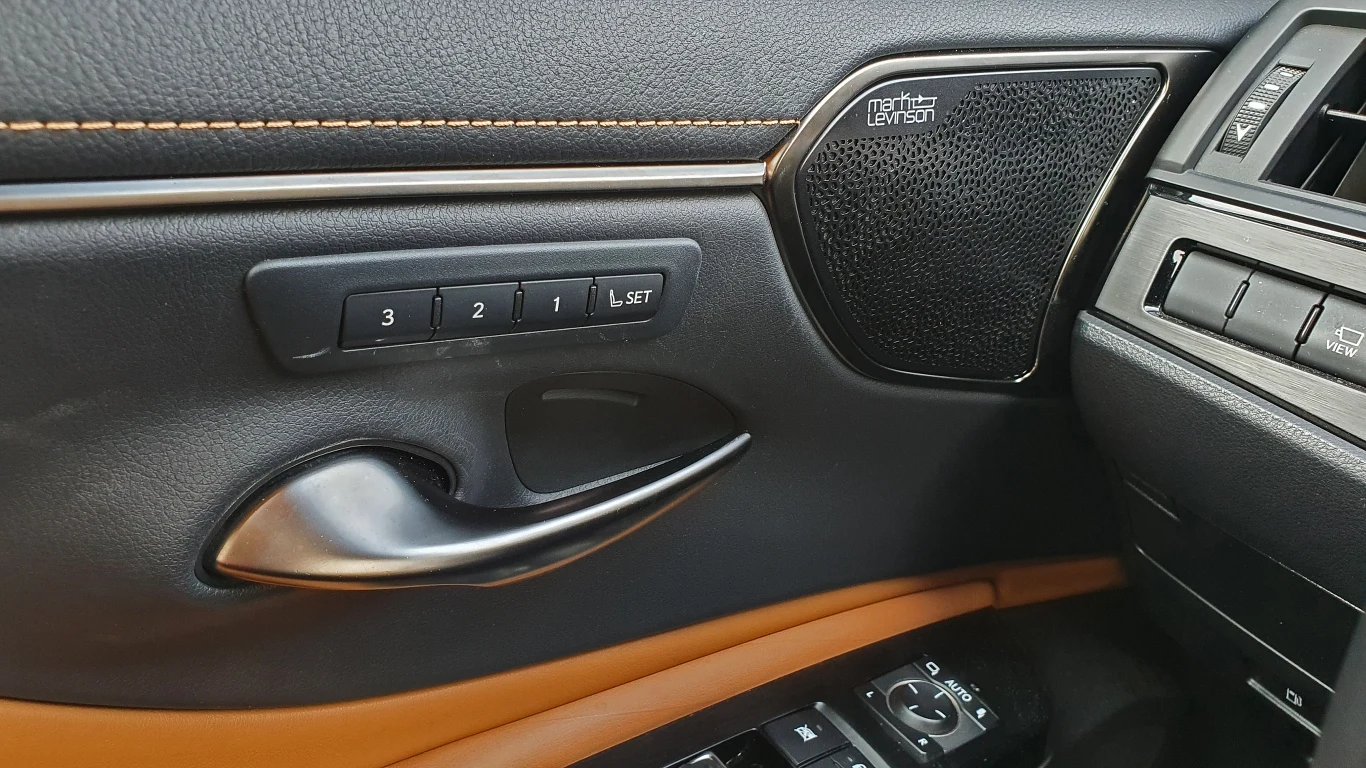 Lexus ES 300h Lexus ES 300h