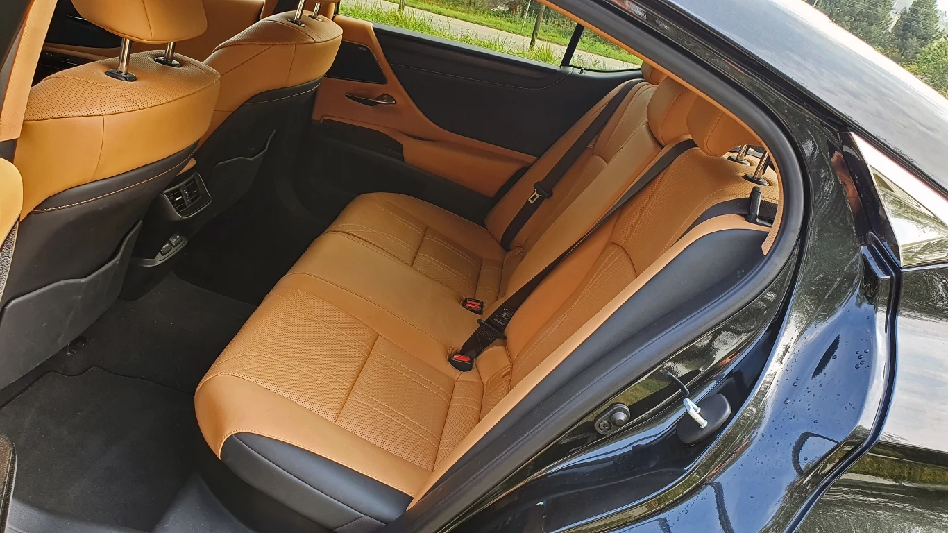 Lexus ES 300h Lexus ES 300h